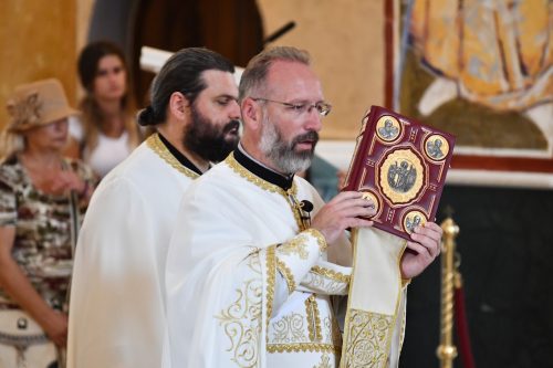 Read more about the article Литургијско сабрање у недељу 5. по Духовима у Храму Св. Јована Владимира