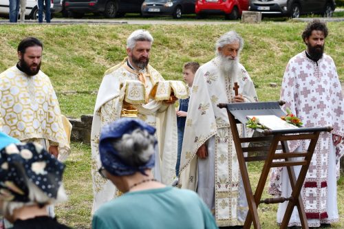 Read more about the article Дани Светог Јована Владимира: Литургија на „Барском триконхосу“