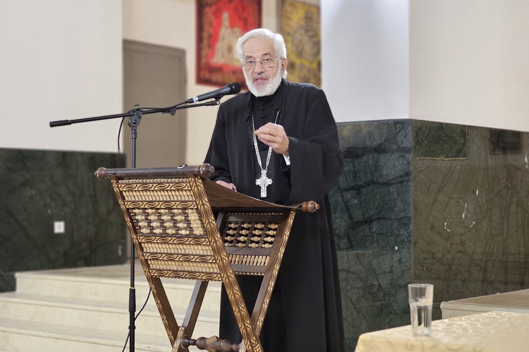 You are currently viewing Протојереј-ставрофор Милош Весин – КАКО УПОЗНАТИ СЕБЕ?