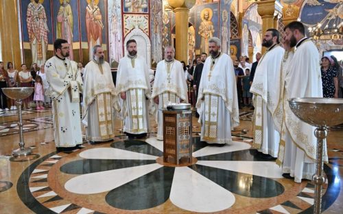 Read more about the article О. Никола Радовић у Бару: На Св. кнезу Лазару почива наш свод небески