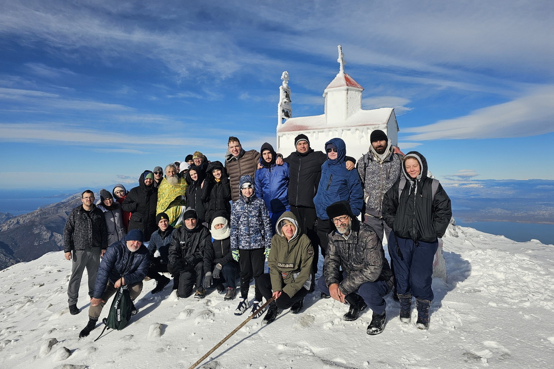 You are currently viewing Божија рука над Румијском црквом