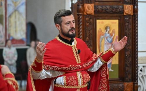 Read more about the article Мостарски парох о. Бранимир Боровчанин: Нека би и нама Господ дао дар покајања