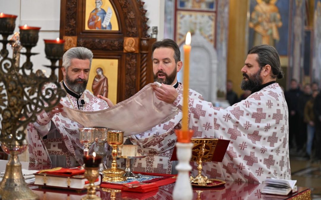 You are currently viewing Отац Младен Томовић: Призвани смо да кроз љубав према ближњима остваримо заједницу са Богом