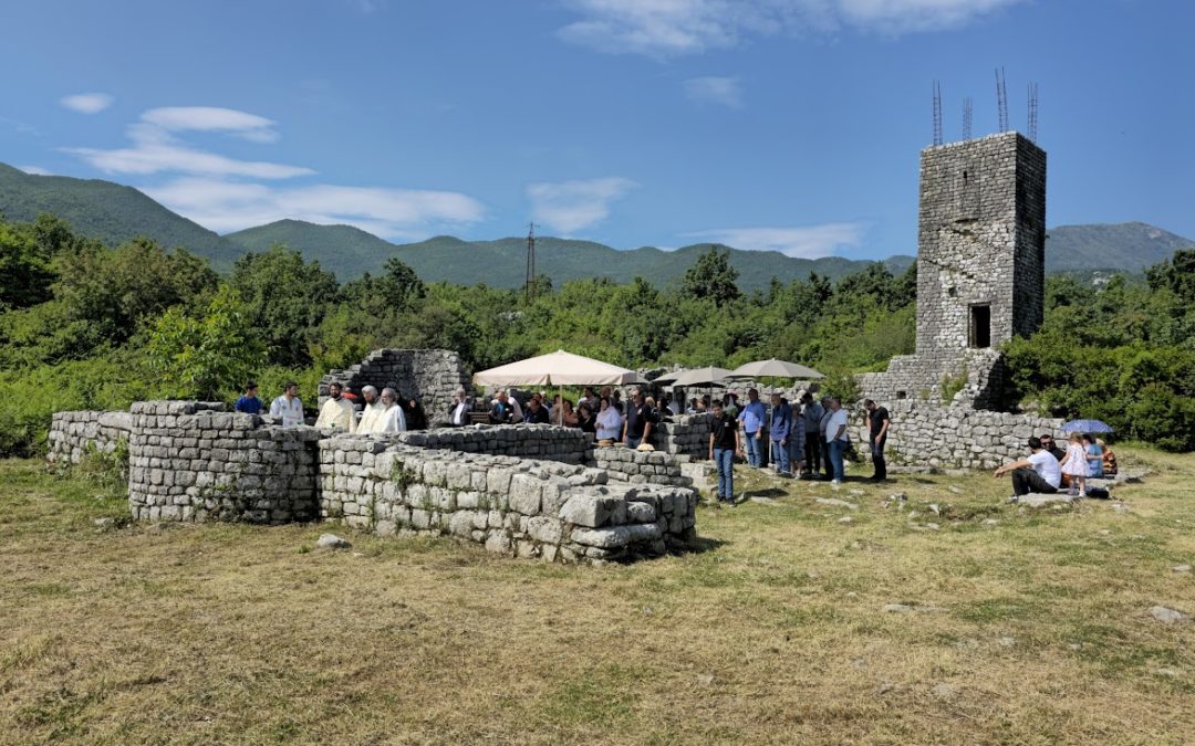 You are currently viewing Литургијским сабрањем почели Дани Светог Јована Владимира