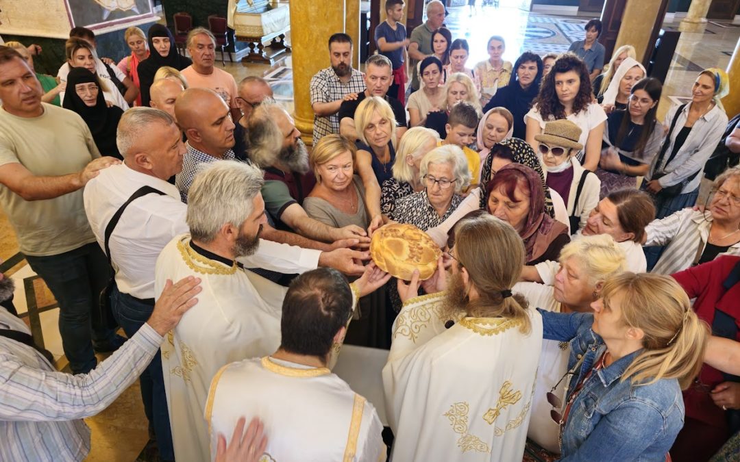 You are currently viewing Отац Слободан Зековић: Мученици јасеновачки су залог нашега спасења