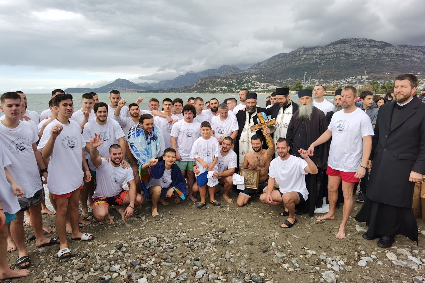 You are currently viewing Богојављење и пливање за Часни крст у Бару