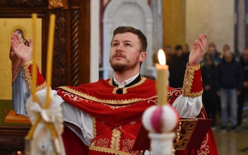 Read more about the article Парох призренски о. Јован Радић: Наше духовно поријекло је на Косову и Метохији