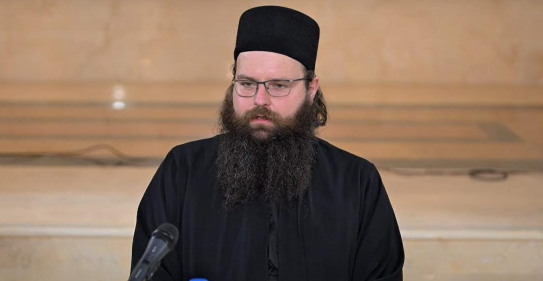 You are currently viewing Јеромонах Роман: Јуродивост је најтежи подвиг изњедрен у хришћанству