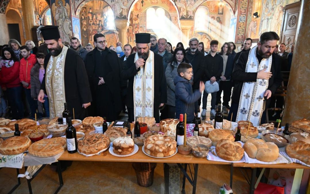 You are currently viewing Прослава Светог Николаја Мирликијског у барском Саборном храму