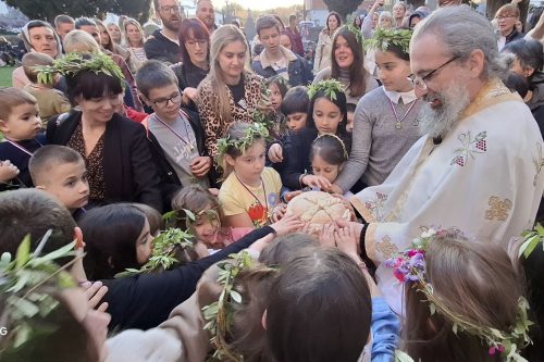 Read more about the article Цвијети – Слава Барске вјеронауке
