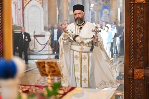 Read more about the article Васкрс у храму Светог Јована Владимира