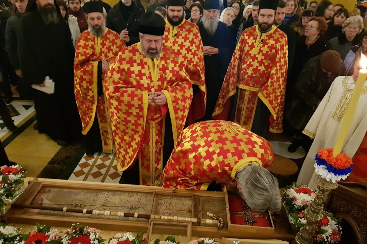 Read more about the article Барани свечано дочекали светиње Светог Саве