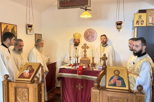 Read more about the article Владика Пајсије на слави цркве Свих Светих на Великом пијеску: „Христос је свима донио нови светодуховски живот“