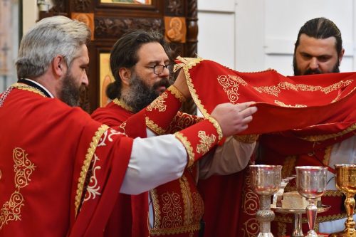 Read more about the article Недеља пета поста – Глувна у храму Светог Јована Владимира