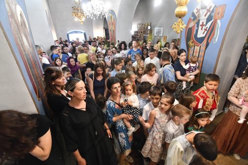 Read more about the article Пренос моштију Светог Николаја Мирликијског – слава цркве у Старом Бару