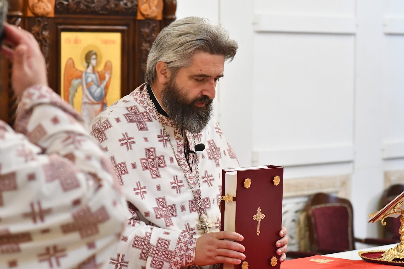 Read more about the article Аранђеловдан прослављен у барском саборном храму