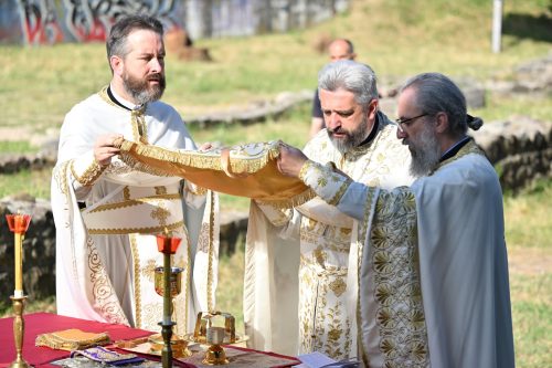 Read more about the article Отац Слободан Зековић – „Апел властима за хитну заштиту ранохришћанске цркве из VI вијека – барског триконхоса“