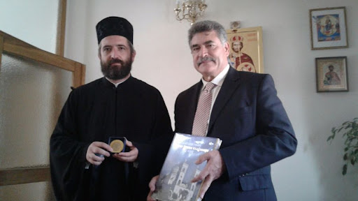 Read more about the article Саборни храм Светог Јована Владимира у Бару посјетио градоначелник Крфа Костас Николоузос