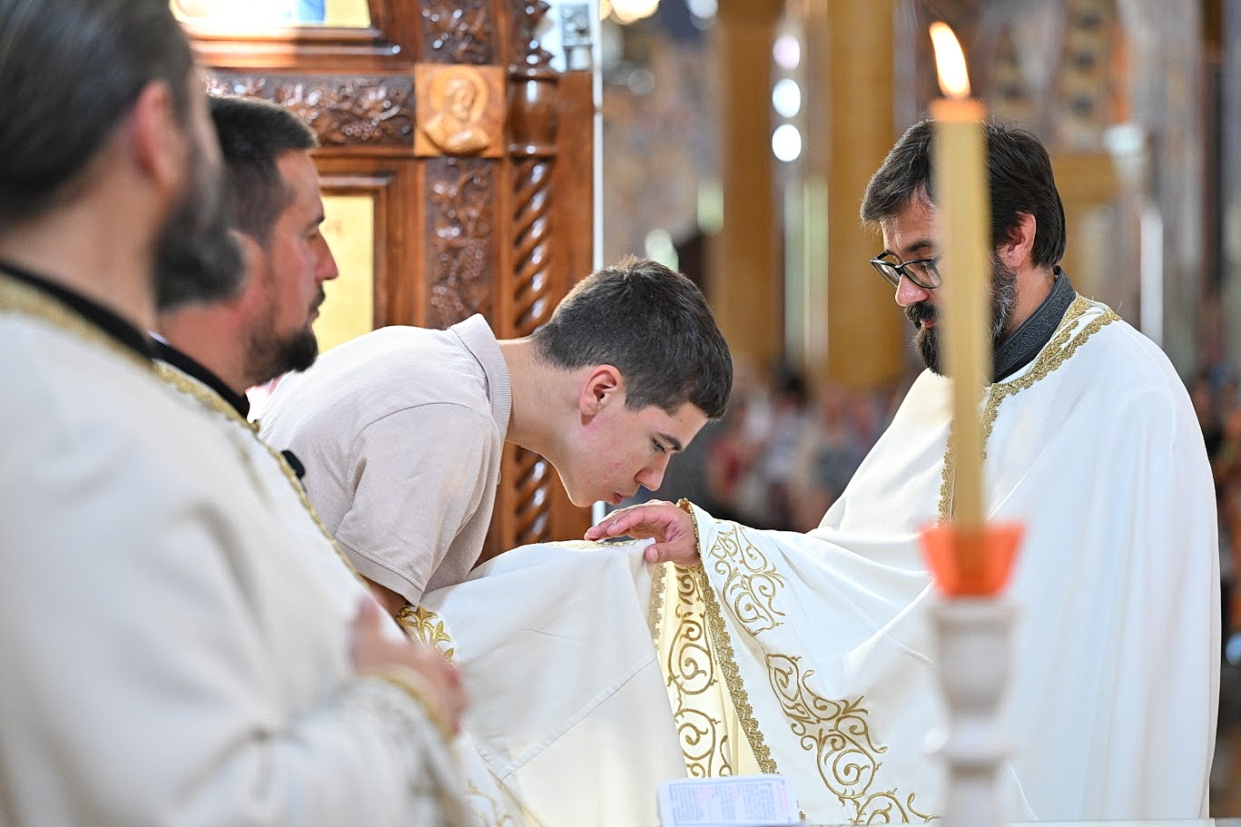 You are currently viewing Отац Синиша Шаренац: „Господ од нас тражи да будемо живи, да будемо у покрету, да имамо вјеру и повјерење у Њега“