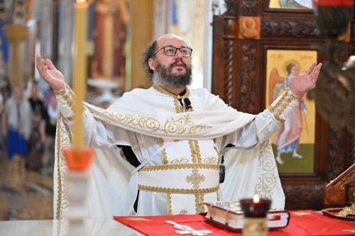 Read more about the article Јеромонах Агатангел: „Да увијек будемо у свадбеном руху добрих дјела и да увијек будемо спремни ући у Царство Небеско“