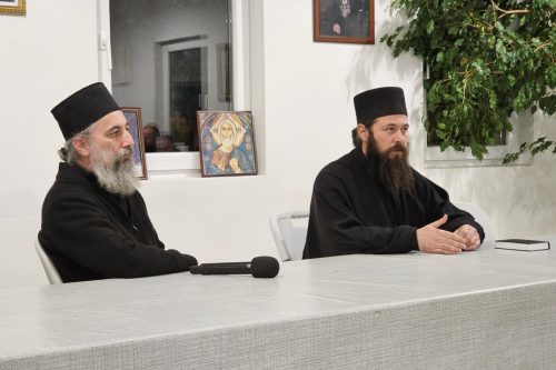 Read more about the article Јоромонах Јоаким одржао предавање на тему „БОГОМ БОГАТИ“