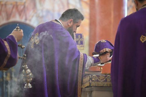 Read more about the article Литургија пређеосвећених дарова у Саборном храму Светог Јована Владимира у петак прве недеље Великог поста