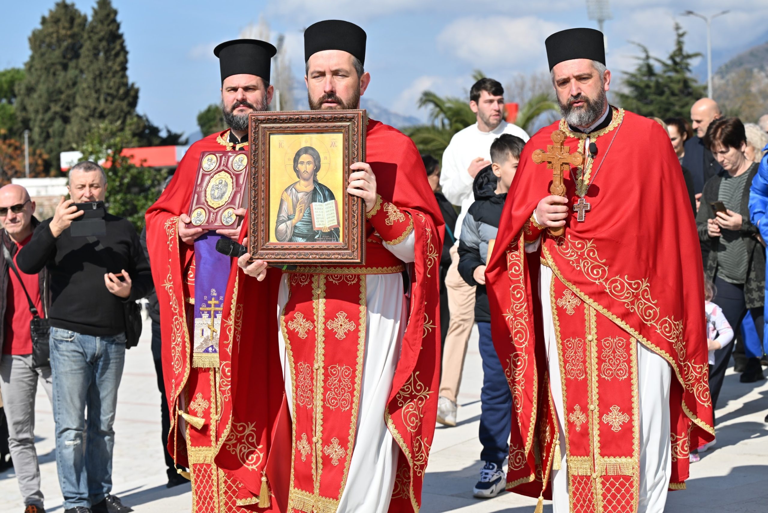 Read more about the article У храму Светог Јована Владимира прослављена побједа Православља над јеретицима, а посебно над јереси иконоборства